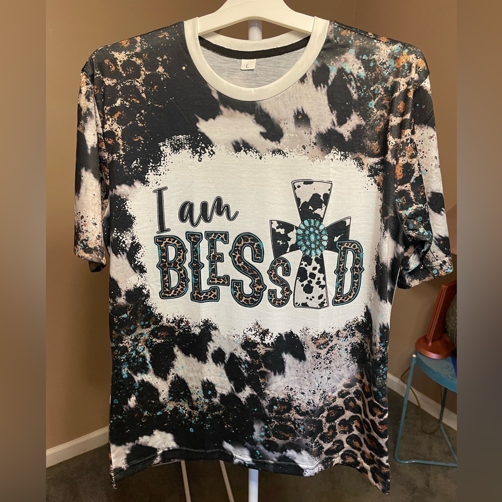 T6. Boutique short sleeve T-shirt